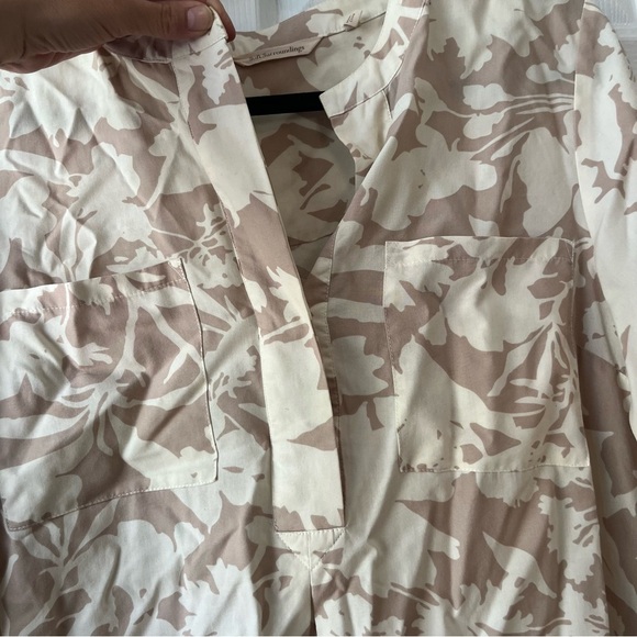 Soft  Surroundings Roselyn Beige & Cream Floral Pockets High Low Top Tunic sz M. - Picture 4 of 6